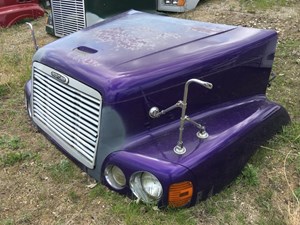 Used 2000 Freightliner C120064S T CENTURY CLASS Hood (Stock #P-408)) Part Image