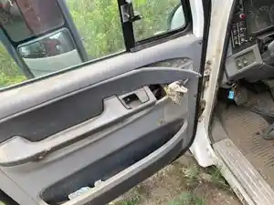 Used 2007 Freightliner CL120 Columbia Door (Stock #P-850)) Part Image