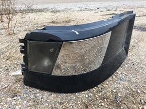 Used 2007 Volvo VNL64T Bumper (Stock #P-539)) Part Image