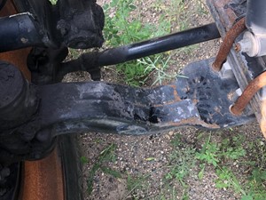 Used 2009 Peterbilt 386 Front Axle, Complete (Stock #P-591)) Part Image