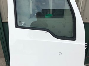 Used 2017 Kenworth T680 Door (Stock #P-592)) Part Image