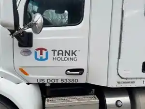 Used 2016 Peterbilt 579 Cab (Stock #P-1000)) Part Image