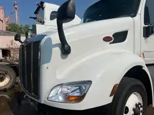 Used 2018 Peterbilt 579 Hood (Stock #P-1058)) Part Image