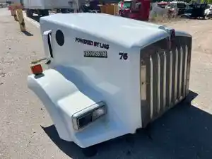 Used 2019 Kenworth T800 Hood (Stock #P-1038)) Part Image
