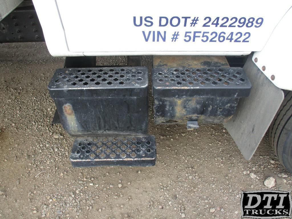 Used 2005 CHEVROLET C6500 Battery Box for sale Denver Colorado United