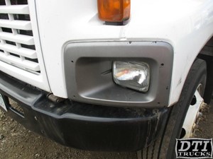 Used 2005 CHEVROLET C6500 Bumper (Stock #41865)) Part Image