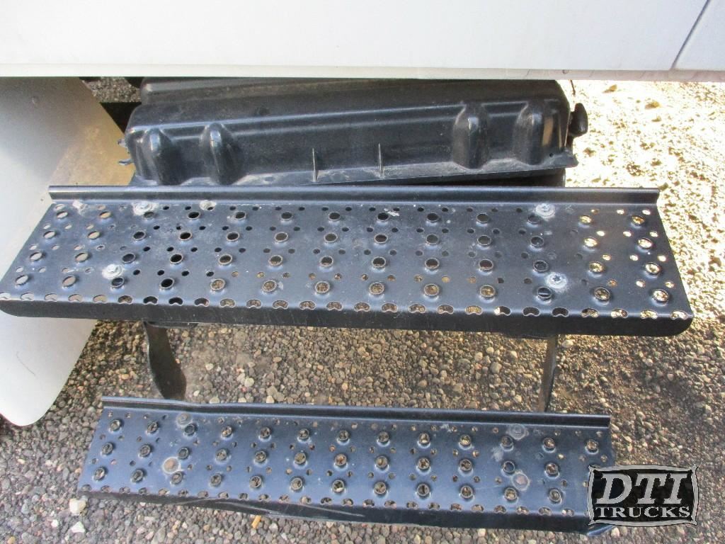 Used 2007 INTERNATIONAL 4300 Battery Box for sale Denver Colorado