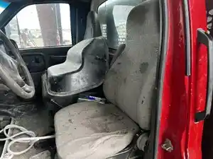 Used 2005 CHEVROLET C4500 Cab (Stock #71882)) Part Image
