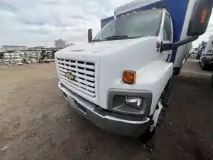 Used 2008 CHEVROLET C6500 Bumper (Stock #79932)) Part Image