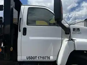 Used 2007 CHEVROLET C6500 Door (Stock #74832)) Part Image