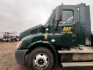 Used 2015 FREIGHTLINER CASCADIA Cab (Stock #76511)) Part Image