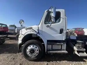 Used 2006 FREIGHTLINER M2 106 Cab (Stock #81556)) Part Image