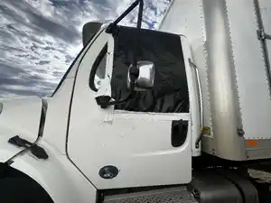 Used 2016 FREIGHTLINER M2 106 Cab (Stock #75296)) Part Image