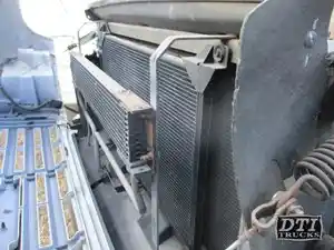 Used 2005 GMC C5500 Cooling Assembly (Stock #27489)) Part Image
