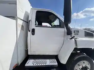 Used 2008 GMC C5500 Door (Stock #70918)) Part Image