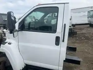 Used 2007 GMC C5500 Grille (Stock #70217)) Part Image