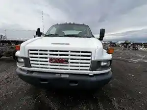 Used 2008 GMC C5500 Grille (Stock #73490)) Part Image