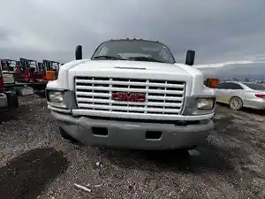 Used 2008 GMC C5500 Grille (Stock #73427)) Part Image