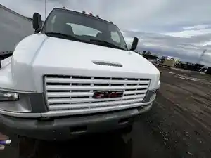 Used 2008 GMC C5500 Grille (Stock #73606)) Part Image