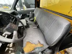Used 2002 GMC C7500 Cab (Stock #72590)) Part Image