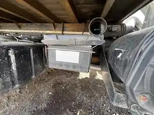 Used 2005 GMC T7 Battery Box (Stock #73092)) Part Image