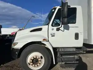 Used 2007 INTERNATIONAL 4300 Cab (Stock #77274)) Part Image