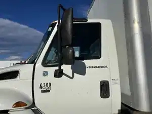 Used 2007 INTERNATIONAL 4300 Door (Stock #77271)) Part Image