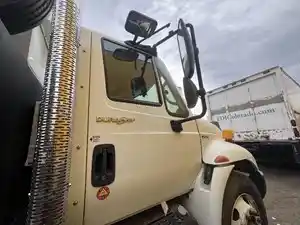 Used 2010 INTERNATIONAL 4300 Door (Stock #77992)) Part Image