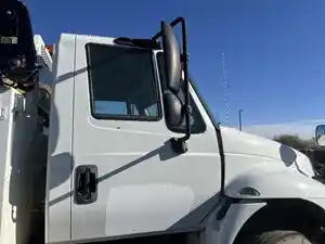Used 2015 INTERNATIONAL 4400 Door (Stock #77768)) Part Image