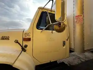 Used 1997 INTERNATIONAL 4700 Cab (Stock #75978)) Part Image