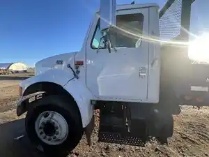 Used 1997 INTERNATIONAL 4700 Cab (Stock #78376)) Part Image