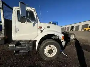 Used 1997 INTERNATIONAL 4700 Door (Stock #78411)) Part Image