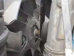 Used 2001 INTERNATIONAL DT 466E Fan (Stock #40097)) Part Image
