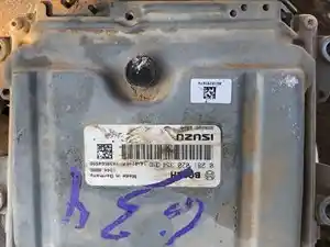Used 2015 ISUZU Chassis Control Module (Stock #26379)) Part Image