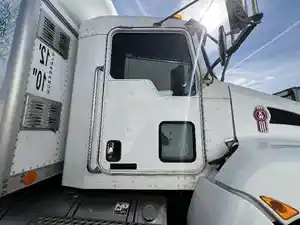 Used 2013 KENWORTH T270 Door (Stock #73213)) Part Image