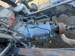 Used 2001 ISUZU Chassis Control Module (Stock #80586)) Part Image