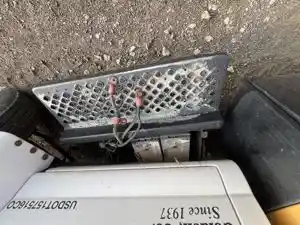Used 2005 CHEVROLET C4 Battery Box (Stock #83886)) Part Image