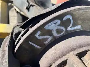 Used 2005 GMC Axle, Complete Rear (Stock #77591)) Part Image