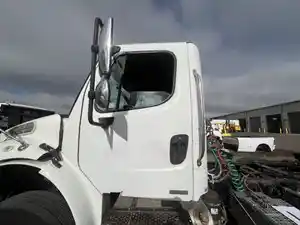 Used 2006 FREIGHTLINER M2 106 Door (Stock #81512)) Part Image