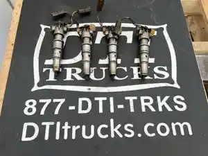 Used 2011 INTERNATIONAL Maxxforce DT Injector (Stock #60692)) Part Image