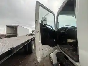 Used 2015 HINO 268 Door (Stock #81871)) Part Image