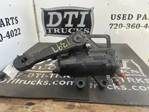 Used 2016 FREIGHTLINER Steering Gear (Stock #67499)) Part Image