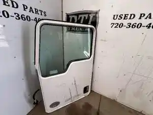 Used 2016 KENWORTH T270 Door (Stock #76315)) Part Image