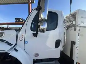 Used 2020 FREIGHTLINER M2 106 Door (Stock #82863)) Part Image
