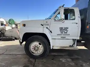 Used 1993 FORD F700 Cab (Stock #69268)) Part Image