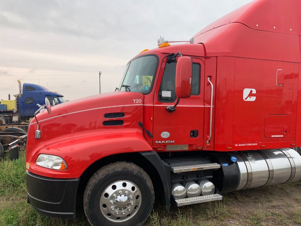 Used Universal Mack CXU613 Battery Box for sale Winger Minnesota