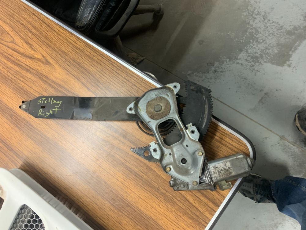 Universal Sterling 9500 SERIES (Stock 862) Window Motor TPI