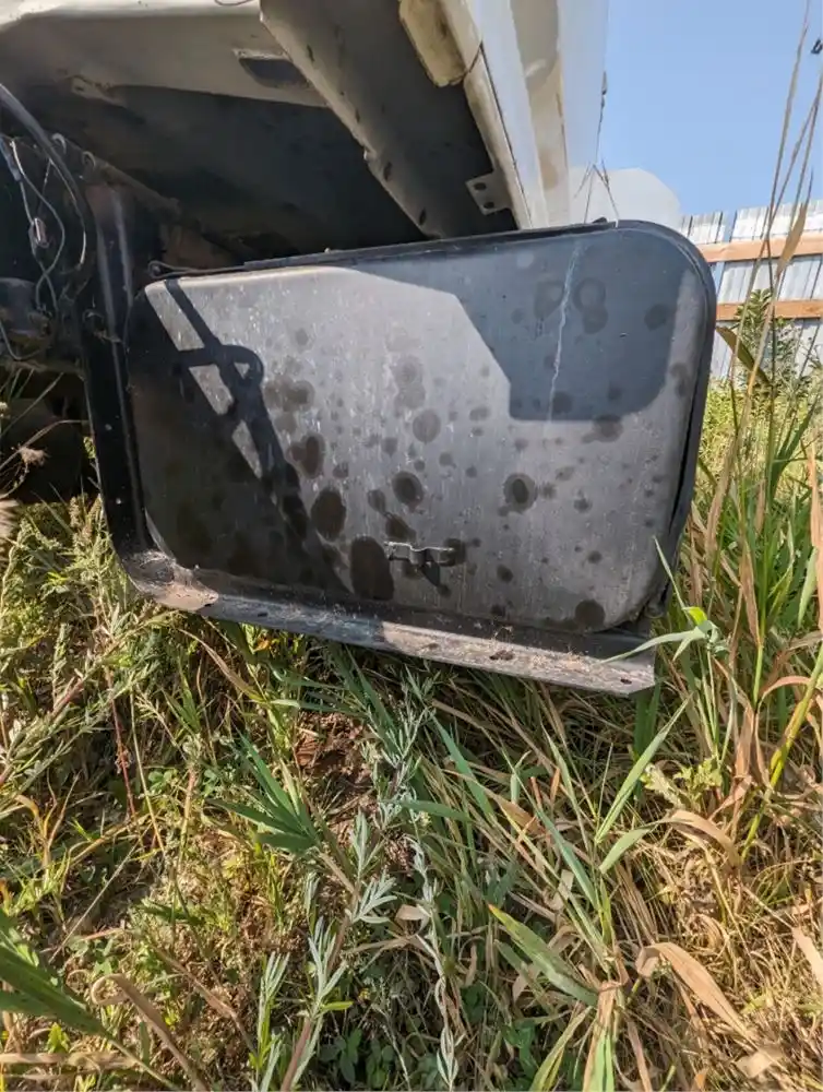 Used 1990 International 8300 Fuel Tank for sale Winger Minnesota