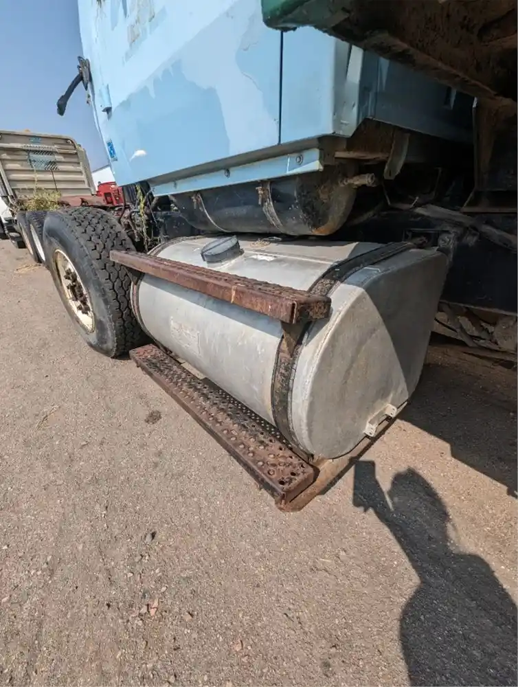 Used 1993 Ford LT9000 Fuel Tank for sale Winger Minnesota United