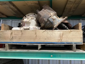 Used Eaton RS402 Rear Rear (Tandem Rear or Single) (Stock #P-2281758)) Part Image